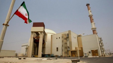 9日、イランは「原子力技術の日」