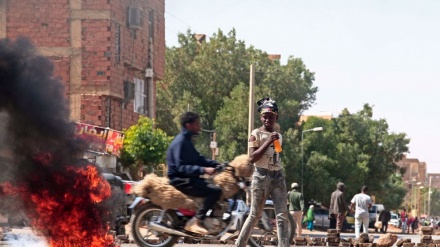 Thousands of Sudanese demonstrate in Khartoum against killing of anti-coup protesters 