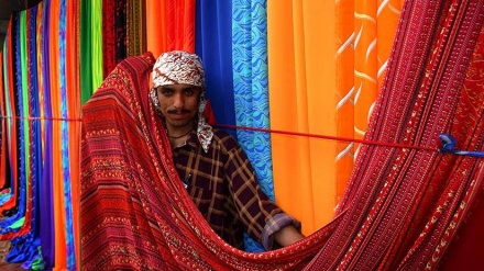 गैस की क़िल्लत से पाकिस्तान के कपड़ा उद्योग को भारी नुक़सान