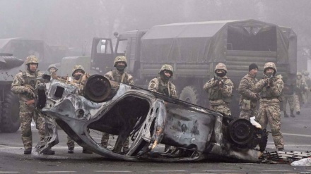 Kazakistan'da Protesto Gösterileri Devam Ediyor