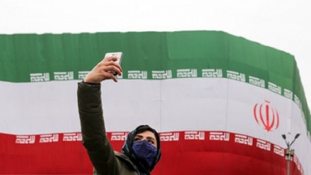 (FOTO) Tehran, il 43° anniversario della Rivoluzione Islamica