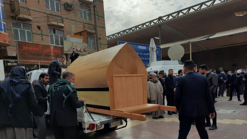 Tasyi jenazah Ayatullah al-Udzma Lotfollah Safi Golpaygani di Masjid Thusi, Najaf, Kamis (3/2/2022).