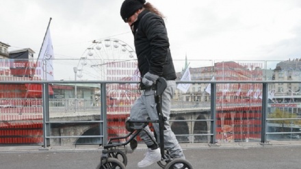 Tre persone paralizzate tornano a camminare, grazie a elettrodi