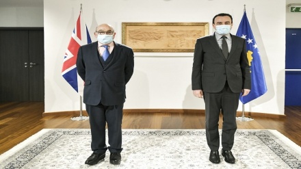 Peach takon Kurtin: Britania e gatshme për të ndihmuar në dialogun me Serbinë