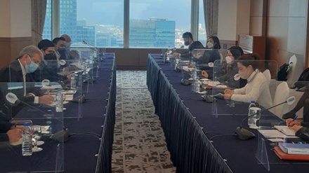 Zhvillohen bisedimet mes Teheranit dhe Seulit për lirimin e pasurive të bllokuara të Iranit