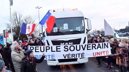 French anti-vaccine convoy heads to Brussels for another banned rally