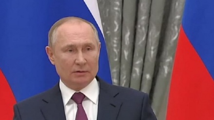 Putin all'Ucraina, rinunciate ad aderire alla Nato 