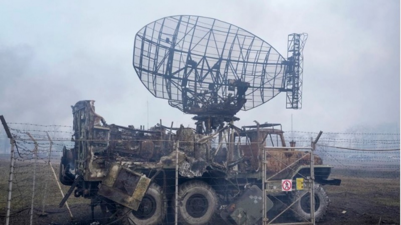 Radar militer Ukraina terkena serangan udara pasukan Rusia.