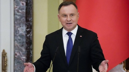 Polonia i ndaloi rusët të hynin në vend