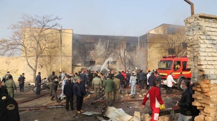 イラン北西部で戦闘機が墜落