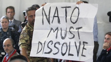 Demonstrata kundër NATO-s dhe SHBA-së në kryeqytetin italian