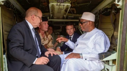 Mali, governo espelle l’ambasciatore francese
