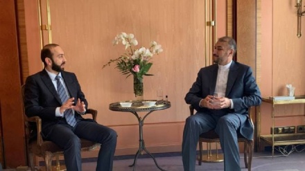 Tahran-Erivan transit yolunun açılması, komşuluk ilişkilerinin korunması için iki ülkenin verdiği bir çabadır