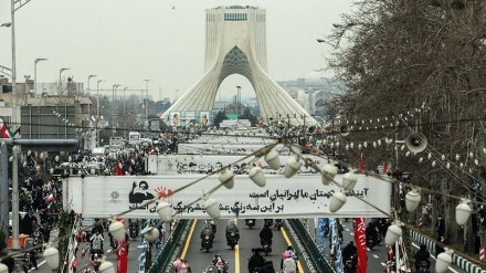 Perayaan HUT ke-43 Kemenangan Revolusi Islam di Tehran (5)
