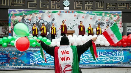 İslam inkılabı zafer yıldönümünün bölgede kutlanması