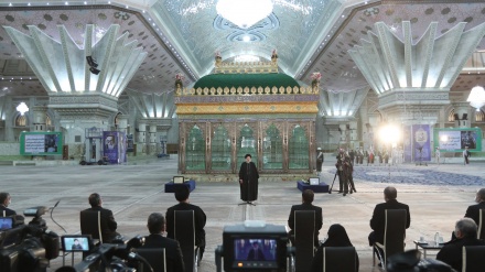 Presiden Iran dan Kabinetnya Ziarah ke Makam Imam Khomeini ra (2)