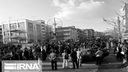 (FOTO) Febbraio 1979: giorni di battaglia contro regime Pahlavi 