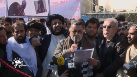 Afganlar meydanlarda toplanarak ABD Başkanı Biden'ı protesto etti