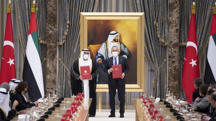Nënshkrimi i 13 memorandumeve të mirëkuptimit dhe marrëveshjes së bashkëpunimit ndërmjet Turqisë dhe Emirateve të Bashkuara Arabe