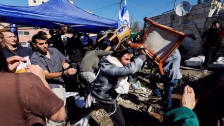 Al Quds, ancora violenza contro i palestinesi a Sheikh Jarrah