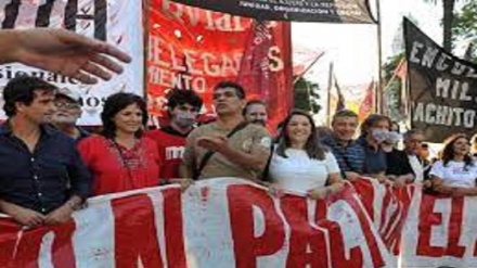 Argentina: accordo Fmi, migliaia protestano a Buenos Aires