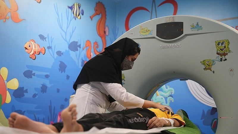 Pasien anak-anak Iran yang terpapar Omicron.