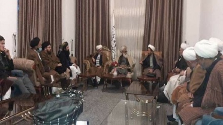 دیدار علمای شیعه هرات با وزیر مهاجرین دولت طالبان در افغانستان 