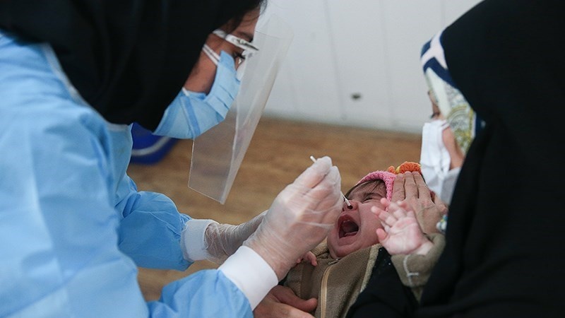 Pasien anak menderita Covid-19 di Iran.
