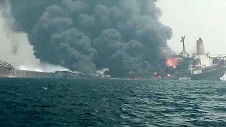 Esplode petroliera in Nigeria: 10 marinai dispersi + VIDEO