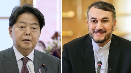 イラン・日本両外相が電話会談
