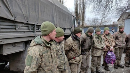 दोनबास में यूक्रेन के सैकड़ों सैनिकों ने हथियार डाल दिये