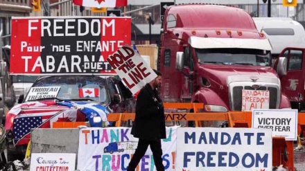 Canada begins crackdown on protests with arrest of over 100 people