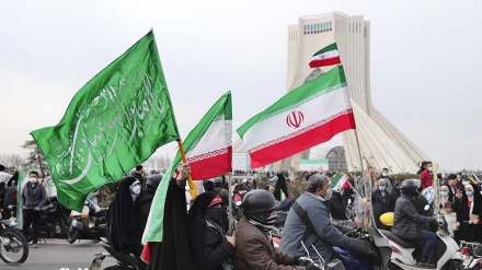 イランイスラム革命勝利記念式典が、世界のメディアで大々的に報道