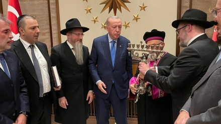 Le Sultan pactise avec Israël