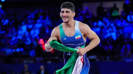 ブルガリアのレスリング選手権で、イランが金1個と銅3個を獲得