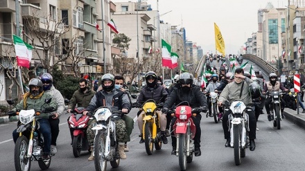 Rakyat Iran Rayakan HUT ke-43 Kemenangan Revolusi Islam (1)