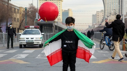 (FOTO) Altre immagini della Festa della Rivoluzione Islamica a Tehran - 2