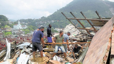 ブラジル南東部で豪雨による死者94人、35人が行方不明