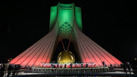 Festimi i përvjetorit të fitores së Revolucionit Islamik në Iran - Kulla Azadi