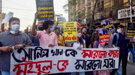 আনিস খানের মৃত্যুর প্রতিবাদে উত্তাল কোলকাতা, আন্দোলনকারী শিক্ষার্থীদের গ্রেফতার