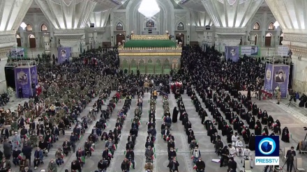  Iranians prepare to mark 43rd anniv. of Islamic Revolution 
