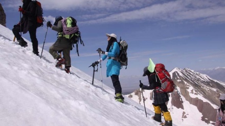 伊朗两名登山运动员获得世锦赛资格