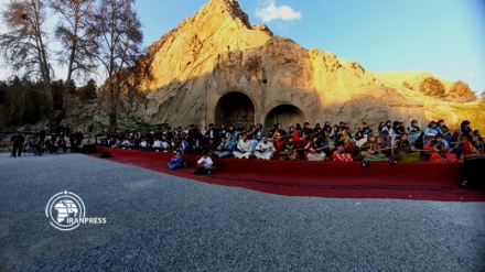 イラン西部ケルマーンシャー州にて、ノウルーズの祝祭儀式が開催