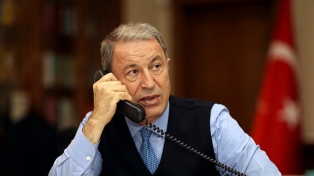  Akar Ukrayna Savunma Bakanı ile görüştü