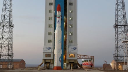 Irani në mesin e pak vendeve që kanë zhvilluar teknologjinë e dërgimit të sateliteve në hapësirë