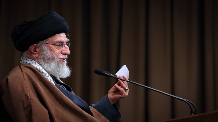 رهبر معظم انقلاب اسلامی : اوکراین قربانی سیاست‌های آمریکا است