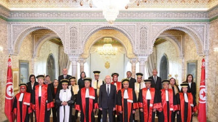 Tunisia: giurano i membri del Csm provvisorio 