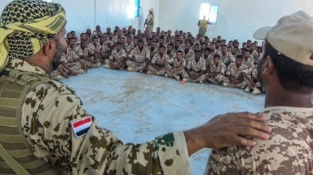 Dhjetra oficerë largohen nga koalicioni saudit dhe i bashkohen Sanaa