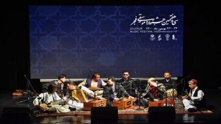 اجرای کنسرت موسیقی هنرمندان افغانستانی در تهران 