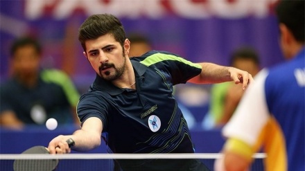 伊朗运动员在新加坡乒乓球锦标赛获胜